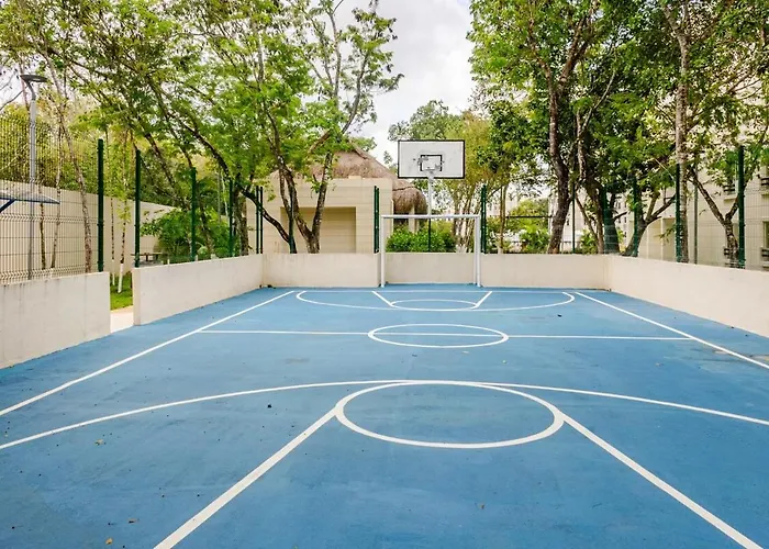 Spacious 3br Pool & Padel Playa del Carmen