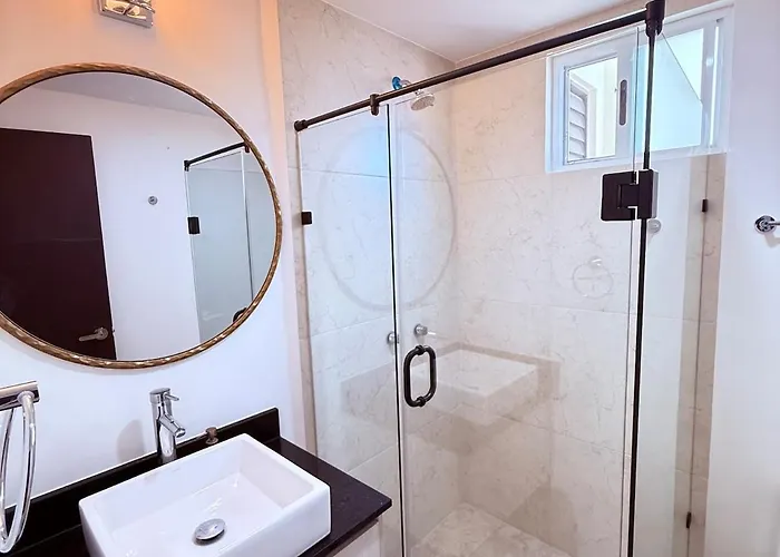 Spacious 3br Pool & Padel