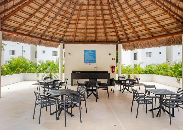 Spacious 3br Pool & Padel Apartment