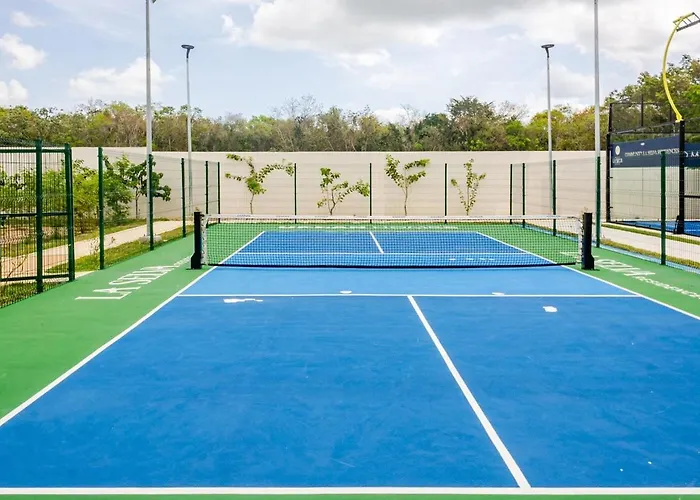 Spacious 3br Pool & Padel Apartment