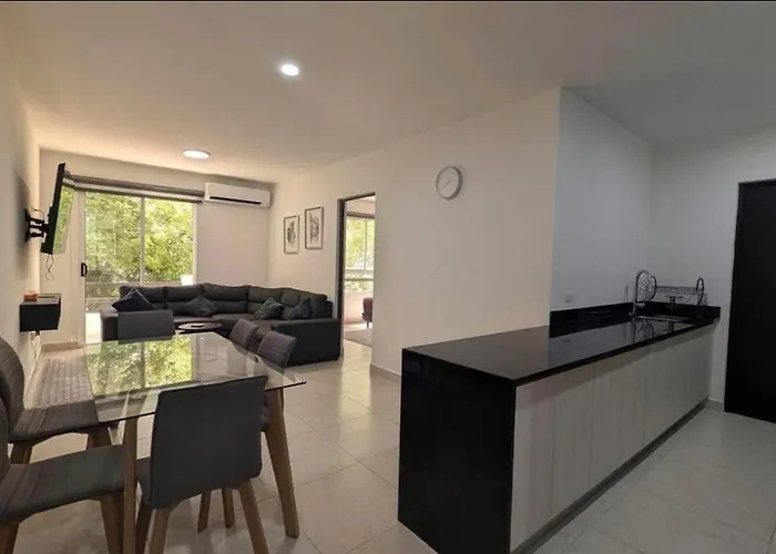 Spacious 3br Pool & Padel * Playa del Carmen